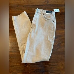Abercrombie & Fitch The 90s Straight Jean